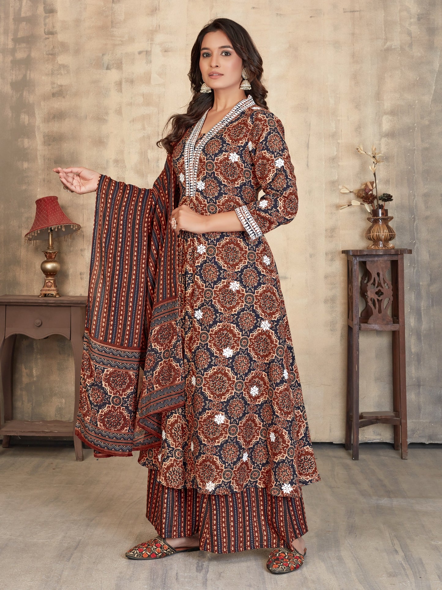 "Baraka Anarkali Kurta Set – Aiza Gown - Aiza Anarkali Kurta Set - Aliza Blure Anarkali Set