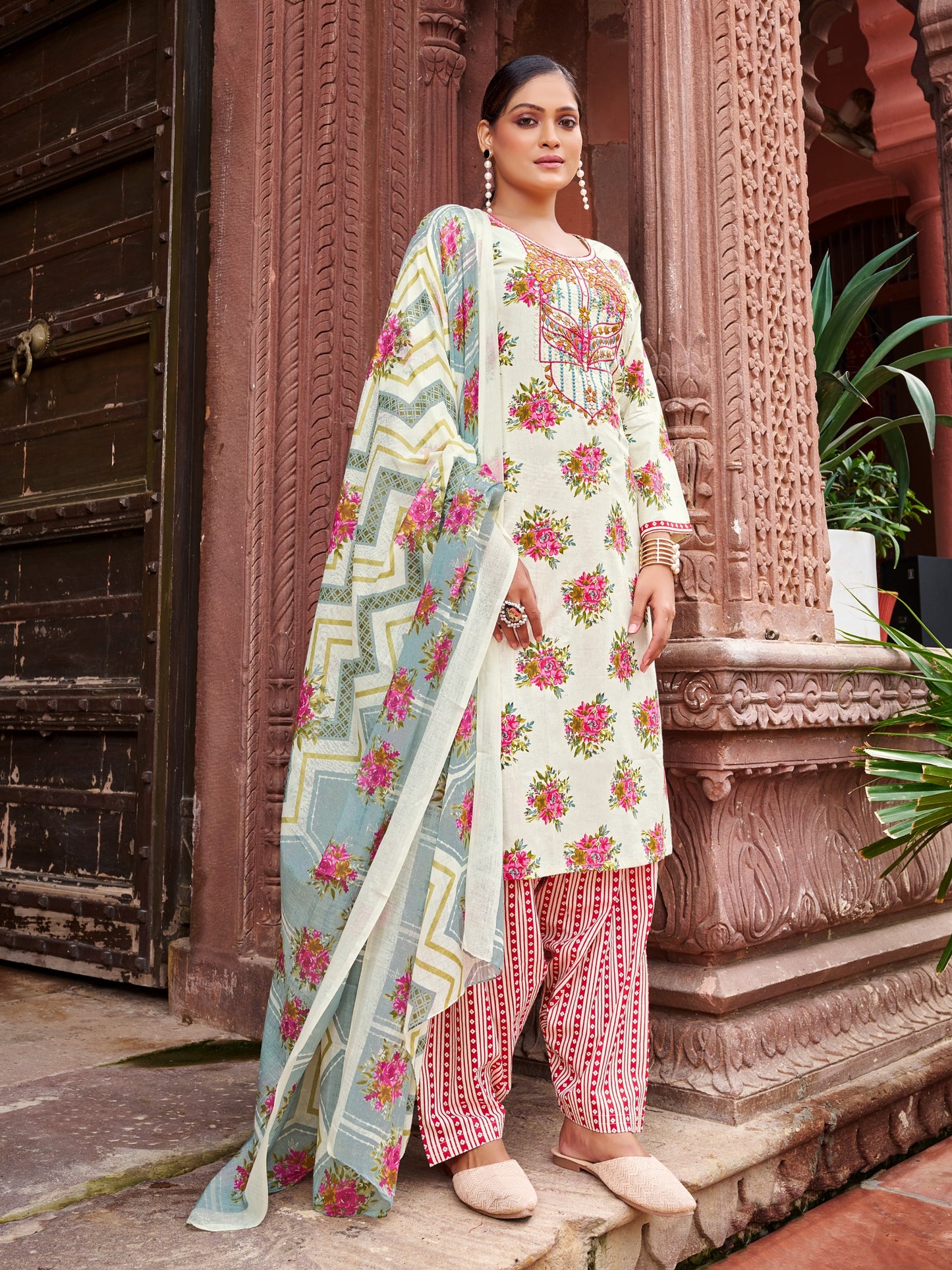 100% Cotton Latest Kurti Design Kurta Set for Women – Comfortable, Stylish & Breathable Ethnic Wear - Aqsa Cotton Kurta Set
